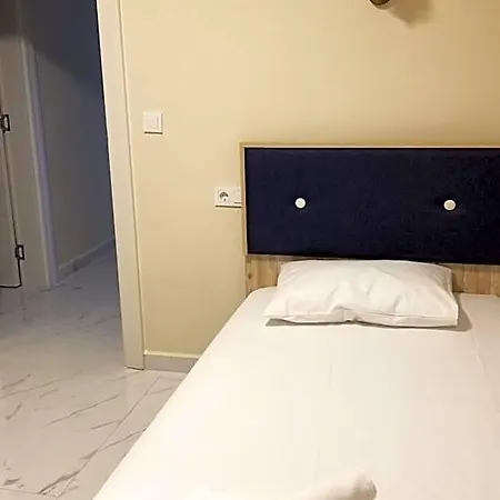 Huge Evleri 1 4*